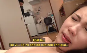 Xuất tinh vào mặt vợ dâm đãng của tôi