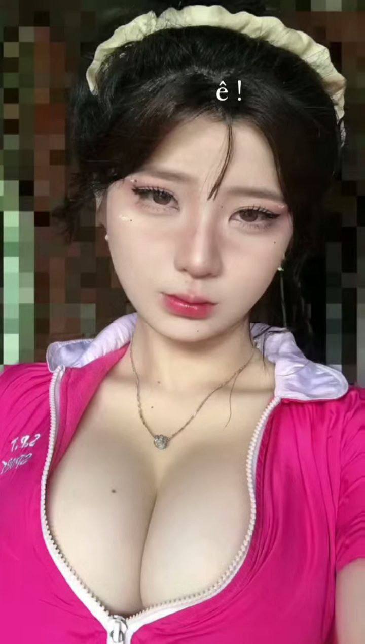 Hiển thị bạn gái vô tội đang kêu cứu